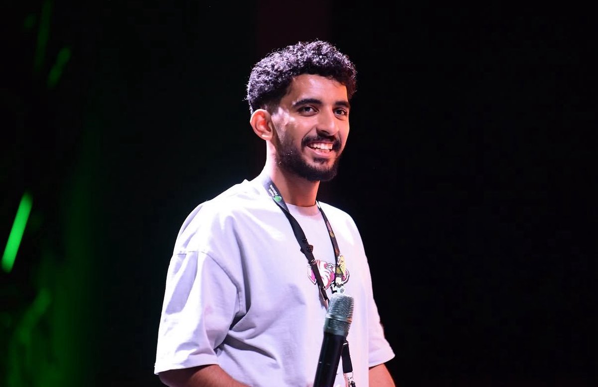 من الظلم ان الثنائي هاذا مايحققون شيء هالسنة

-جائزة افضل يوتيوبر.

-جائزة افضل ستريمر.