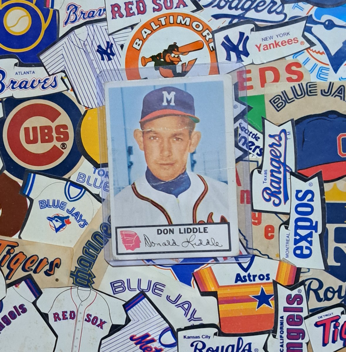 Shoutout to Rob <a href="/UsefulFoma/">Rob Bowling</a> again for the #FreebieFriday  giveaway. Much appreciated 👏