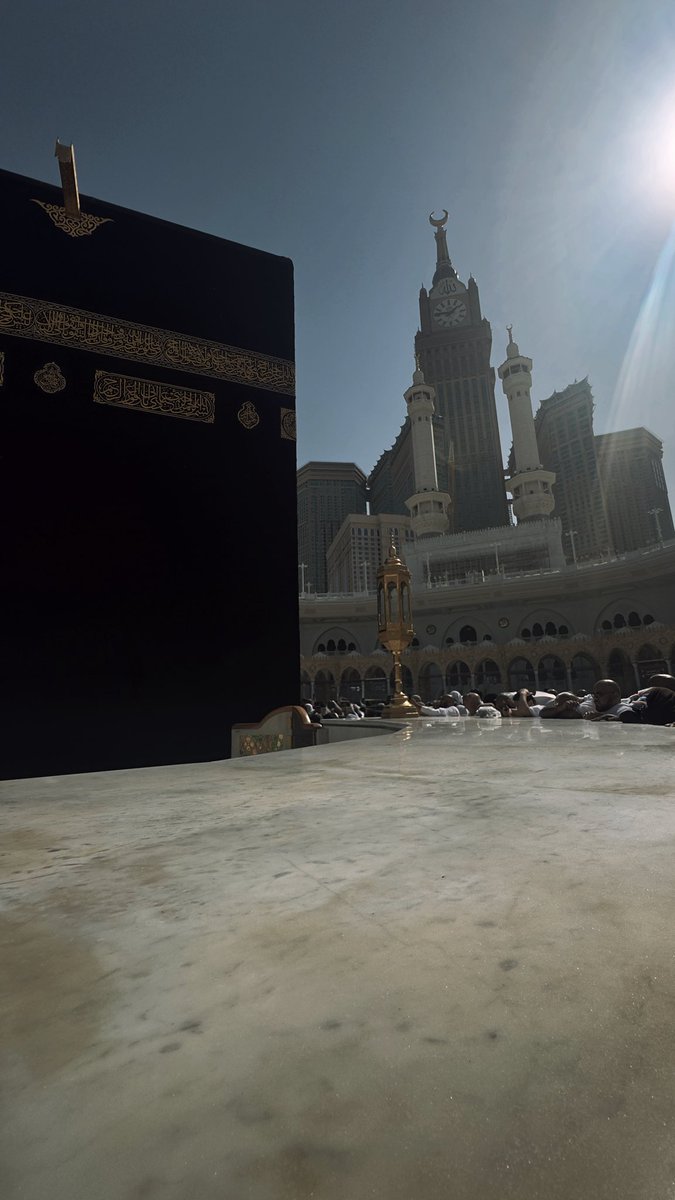 ليلى حكمي • tweet media