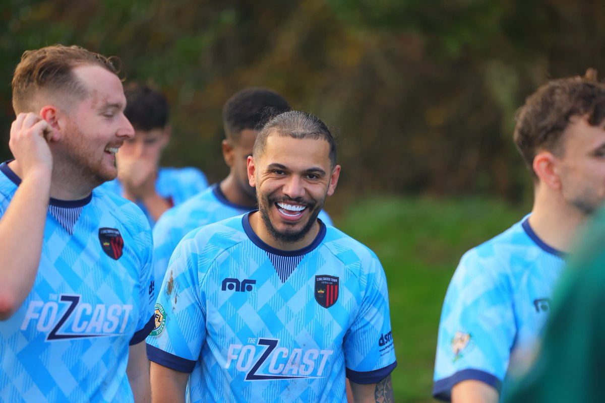 Earlswood Town FC tweet media