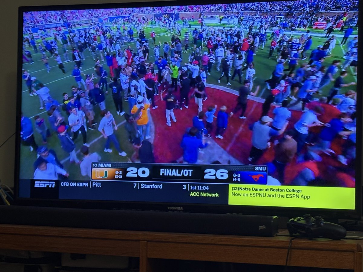 jchrisb123's tweet image. SMU just beat Miami in overtime!!! Wow!!! 🏈