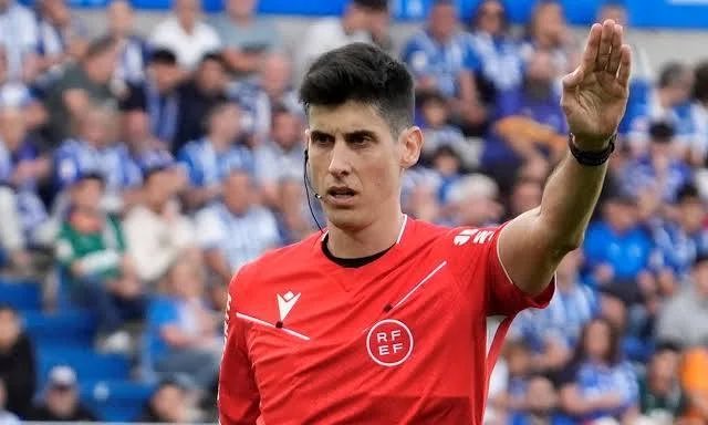 Acaba de decir Tomás Roncero, que le encanta Busquets Ferrer, que dios nos pille confesados 🙏