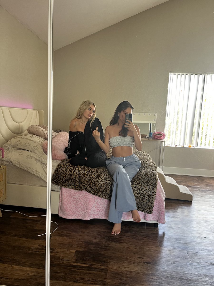 double domme today with <a href="/qqueenkrissy/">Queen Krissy</a>