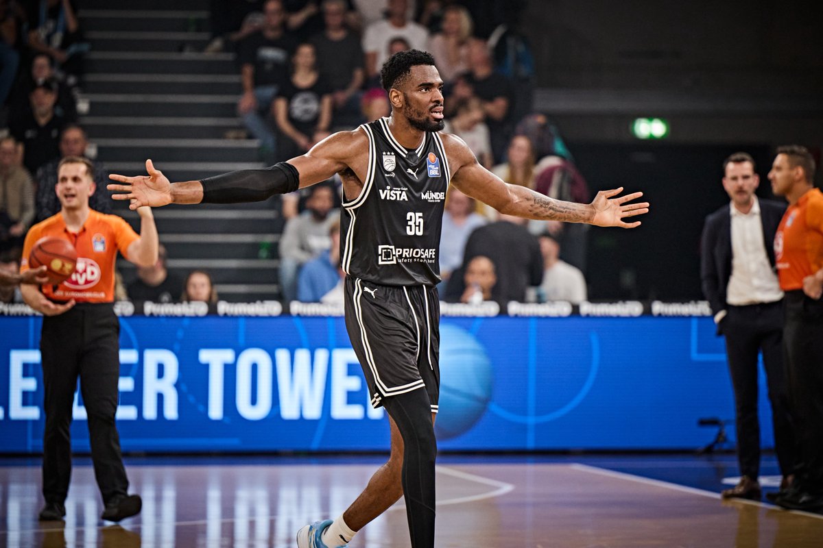 easyCredit BBL tweet media