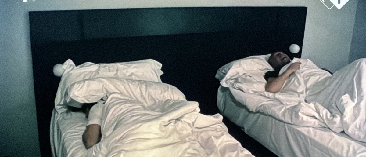 Richard : “ het is 06:49 ….. nog nooit van gehoord “ 

Wahahahaha😂

#widm