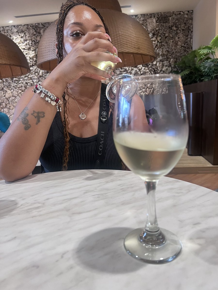 From champagne 🍾 to wine 🍷 … why not