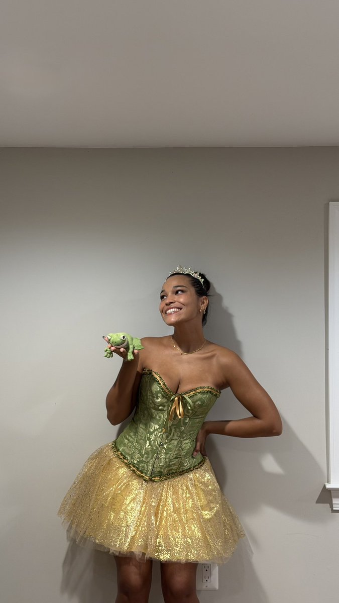 StormyTrixReal's tweet image. /scusatemi io MOLTO proud del mio travestimento da tiana