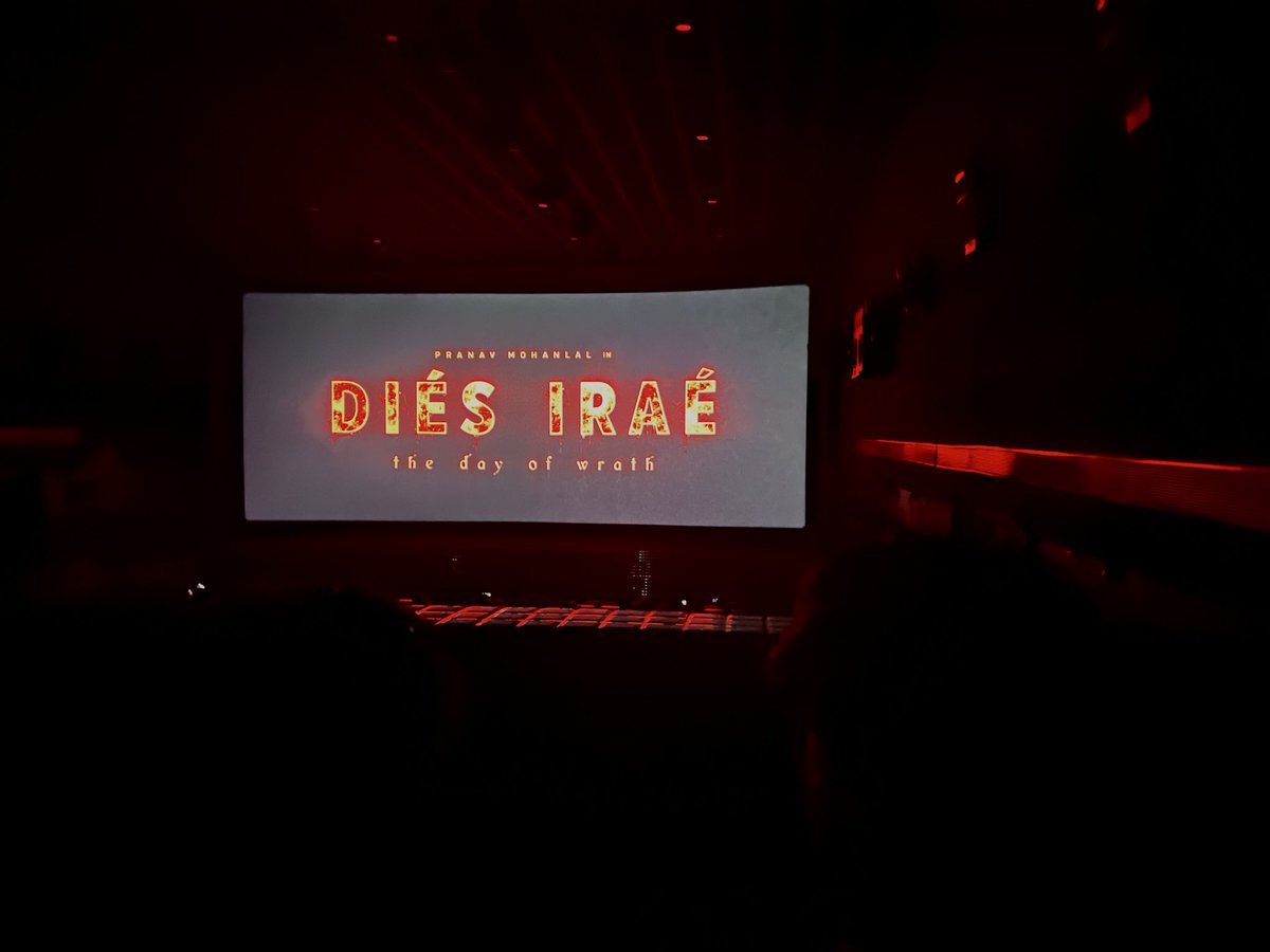 #DIESIRAE is pure chaos — Mollywood horror at its wildest. Rahul Sadasivam ⚡️builds a nightmare you can’t wake from. <a href="/impranavlal/">Pranav Mohanlal</a> best performance yet 🤴👦⚡️, and Christo’s score? Absolute sonic mayhem 🔱

That pre-interval block? INSANITY. Cinema didn’t peak — it exploded 🔥
