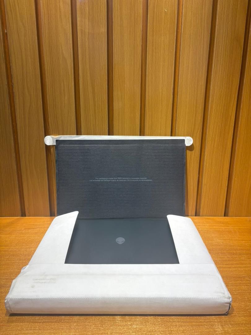 g4d4fi's tweet photo. Alienware 16 Area-51 AI Gaming Laptop

16.0" 240Hz IPS WQXGA Display

Intel Ultra 9-275HX

GeForce RTX 5070 Ti 12GB

32GB DDR5

1TB PCIe SSD

RGB KB

Win 11 Pro

Brand new no box

🏷️4,400,000 https://t.co/k309G29evM