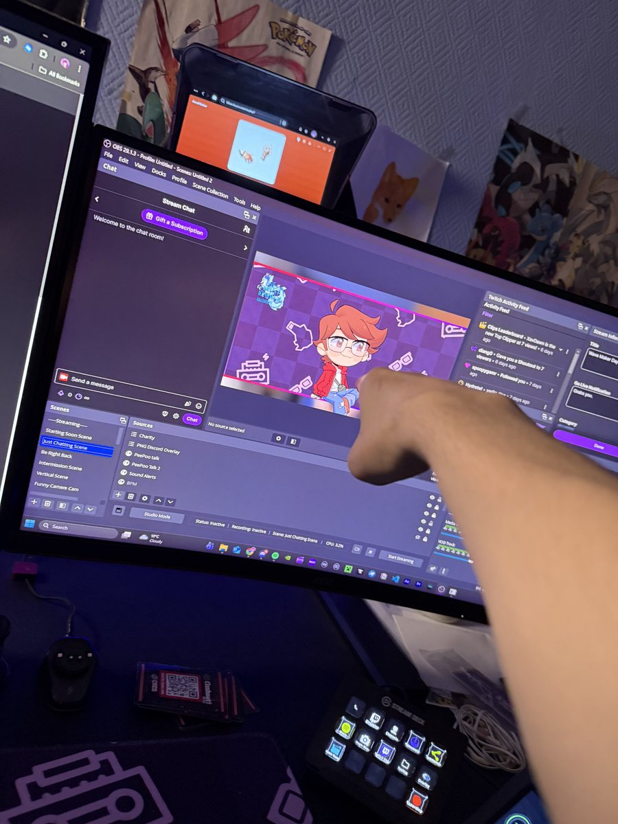 RandomBeans_'s tweet image. I am live again!! 

twitch.tv/randombeans_