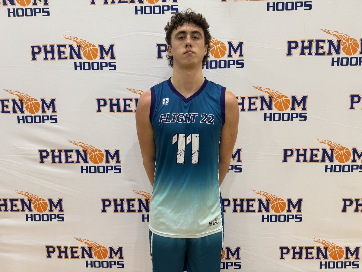 6’4 2026 Lawson Brown (Flight 22 Prep) finished with 16 points &amp; 7 rebounds. Plays with toughness. Nose for the ball. Athletic. Impacts winning on both ends of the floor. At his best finishing at the end of drives. 

Interest: Mt Olive, Chowan

<a href="/Flight22bball/">Flight 22 Basketball</a> #PhenomHSJamboree