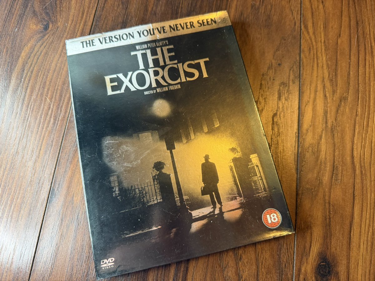 the4kCollectivE's tweet photo. Here’s another slip covered snapper case (snap case) that we got here in the UK. 

#SnapCase #SnapperCase #DVD #PhysicalMedia #Exorcist https://t.co/VwbYDD38Pj