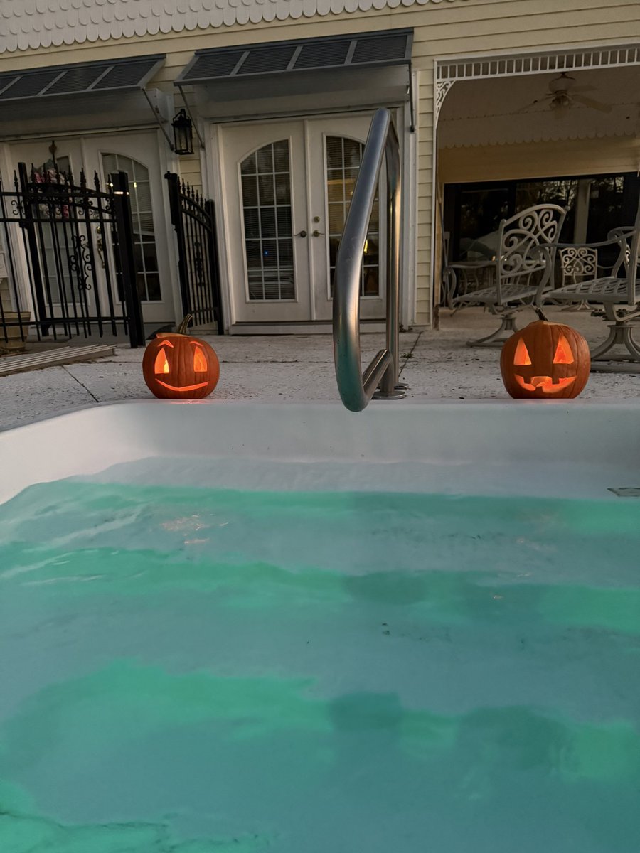 ChestnutTim's tweet image. So long until next year !!!