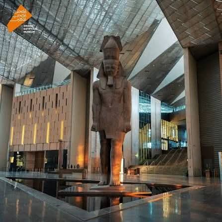 هل تعلم 

إنك عشان تشاهد كامل محتويات المتحف المصري الكبير ، باعتبار إنك حتقف أمام كل قطعة لمدة دقيقة واحدة لا غير، ستحتاج لأكثر من سبعين يوما متواصلين بدون نوم لتنتهي من مشاهدة كامل القطع
؟ 
#المتحف_المصري_الكبير