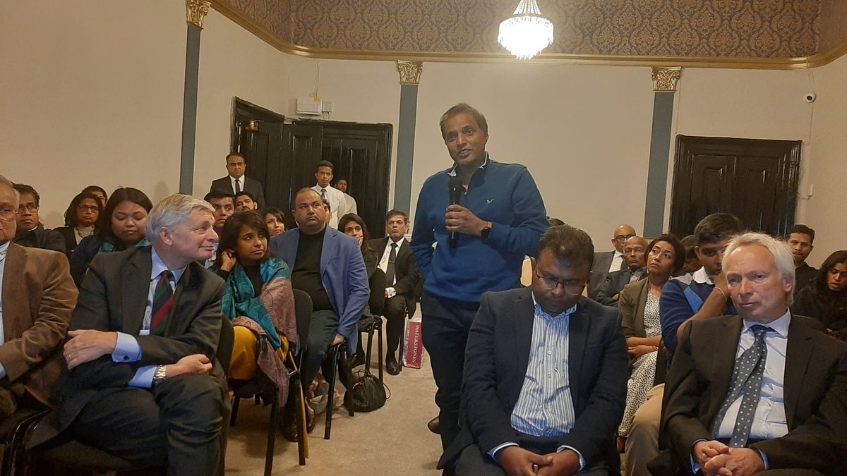 An interactive discussion was held at the Sri Lanka High Commission in London on 27 October 2025 between Hon. DrNalinda Jayatissa, Minister of Health and Mass Media of Sri Lanka, and a group of Sri Lankan health and medical professionals based in the United Kingdom. #slhclondon