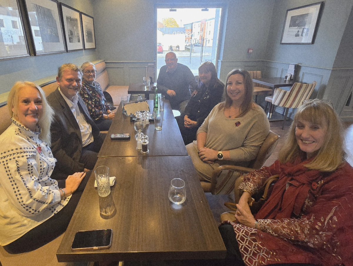 #Independent #Cllrs
Greater #Essex #Local #Government Reorganisation 
Great to meet with Independent Councillors from Greater Essex today supported by the <a href="/LGA_Independent/">LGA Independent Group</a>