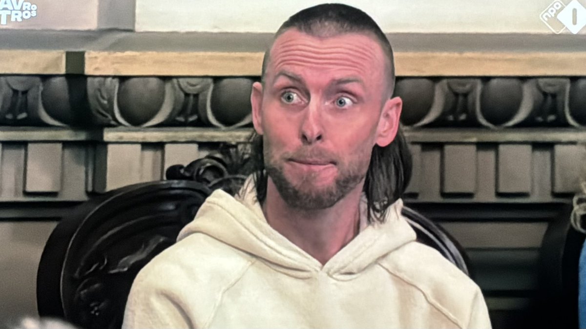 Wanneer je je kapper “ oeps “ hoort zeggen 

#widm