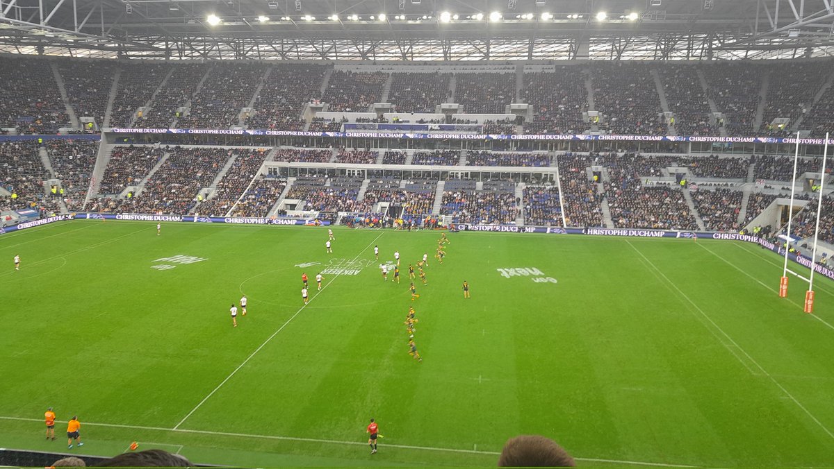 EdHocknull's tweet image. Take a bow @Everton - you've built one of the best stadiums in the world. Best view I've ever had, and my ears are still ringing 6 hours after the final whistle! @England_RL @SuperLeague please bring our sport back here again! #RugbyLeague #TheAshes