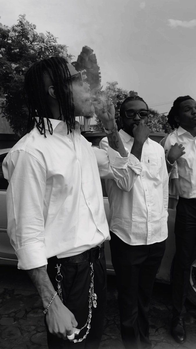 1dabanton's tweet photo. Real niggas been scarce lately. https://t.co/5mNxhlkQqJ