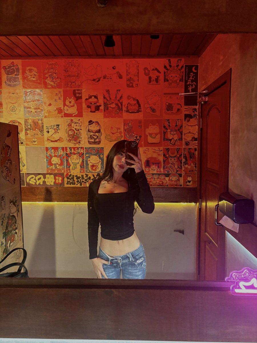 Gothmis's tweet image. hello