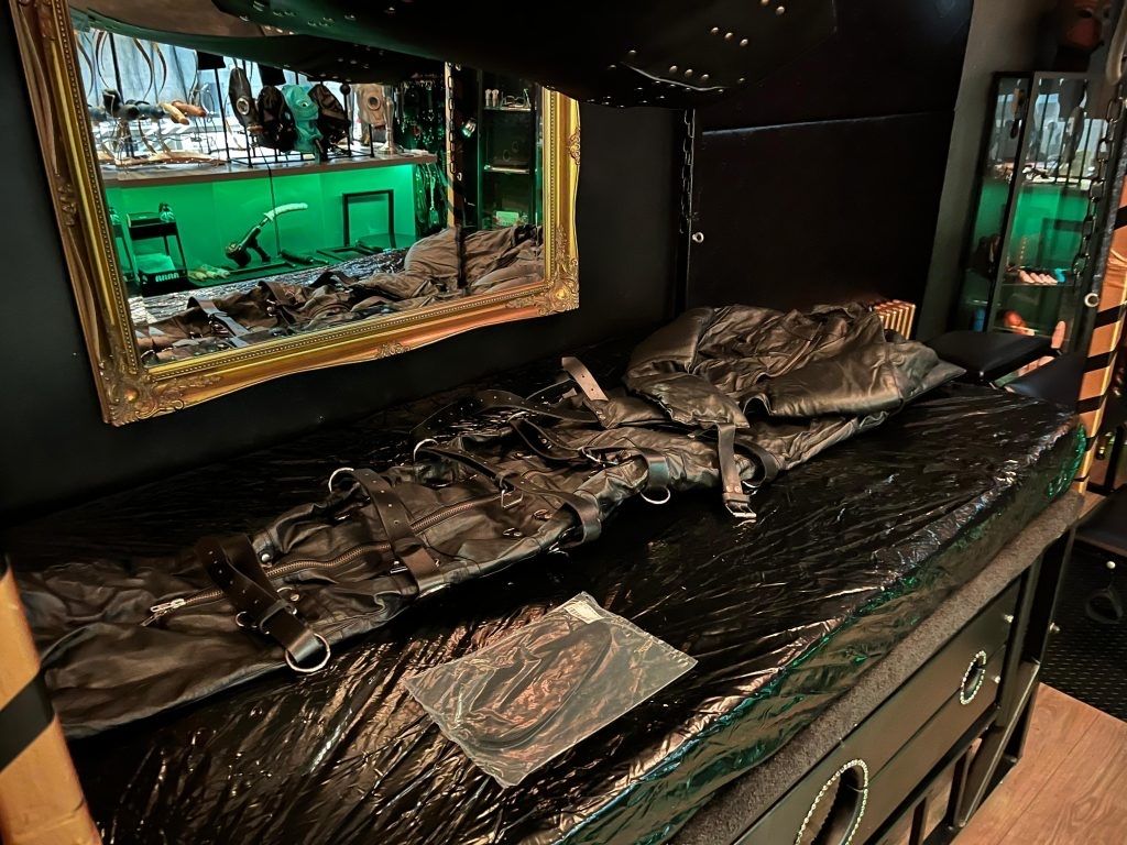 Crave decadence or discipline? Maida Vale Dungeon Suite delivers an elegant, spacious, and fully equipped environment for your deepest fantasies. Privacy, freedom, indulgence—all in one. buff.ly/eYXYqkc