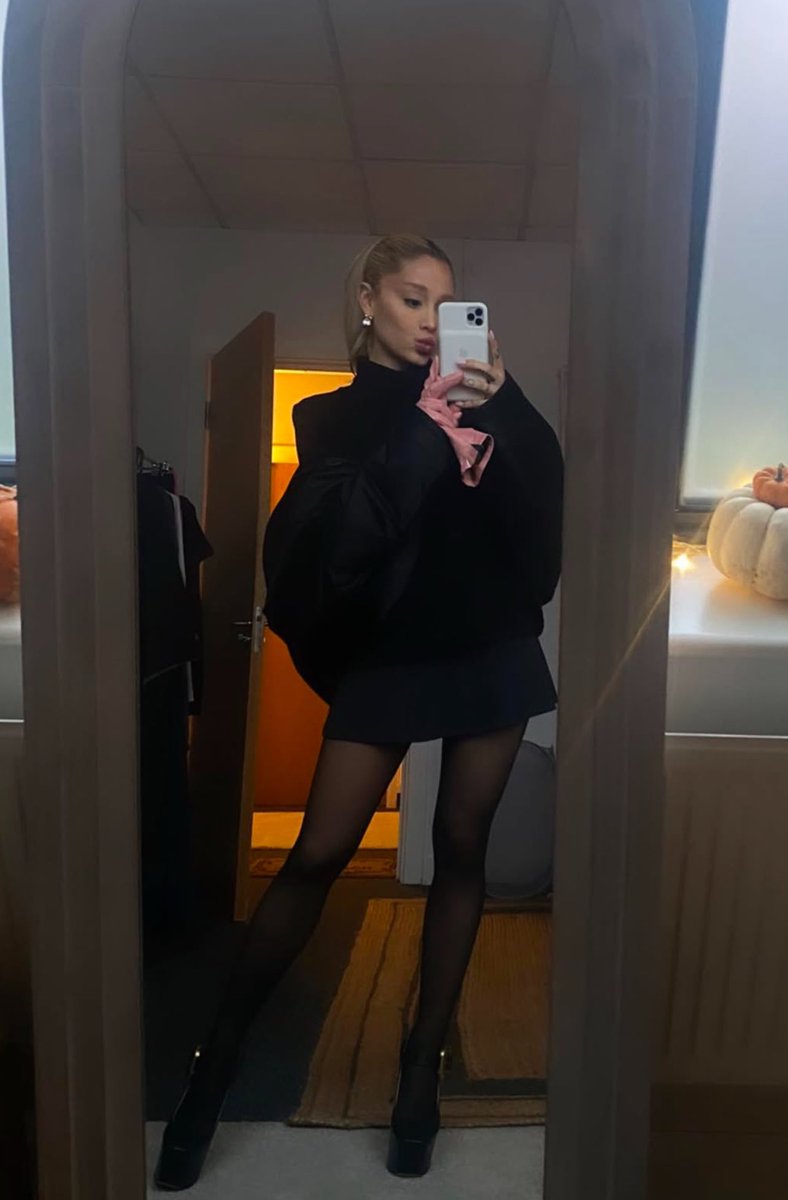 everytimh's tweet image. #my november style inspo