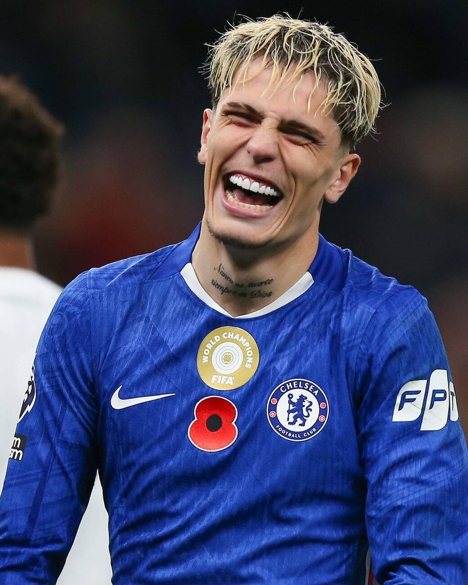 Midget porno galereyasi Telekorsatuvda etek