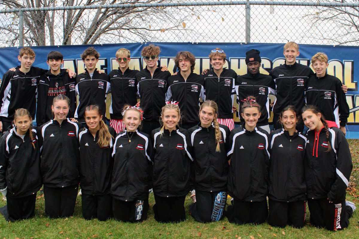 Hey Hey Huntley!

Congrats to our boys &amp; girls teams!

For the 1st time in school history

Huntley qualified both teams for IHSA 3A State Meet!! 🏃‍♂️🏃🏻‍♀️

So proud of all of you!