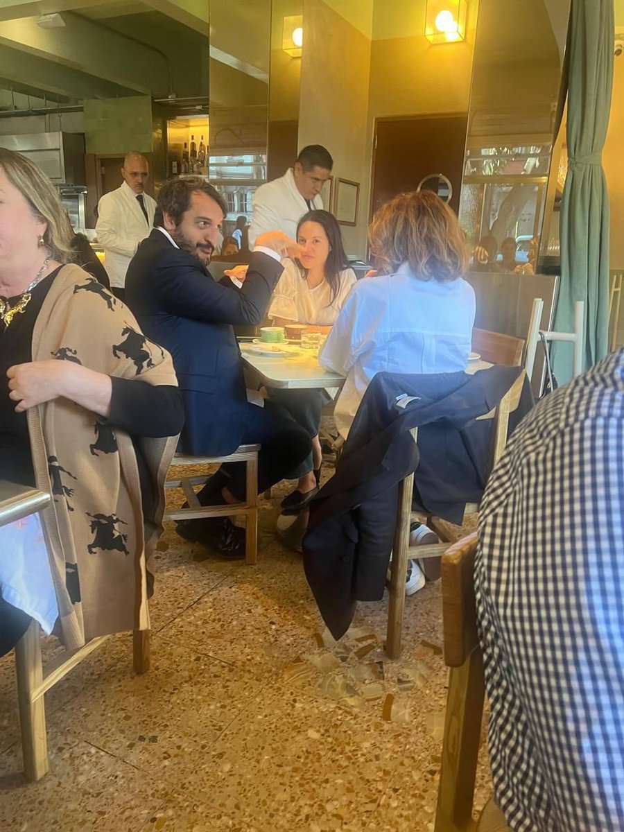 l0rdAlexX's tweet image. Jajajajajajaja no mamen, creí que le habían editado la nariz a Andy López para dejársela aún más culera. 🤣🤣🤣