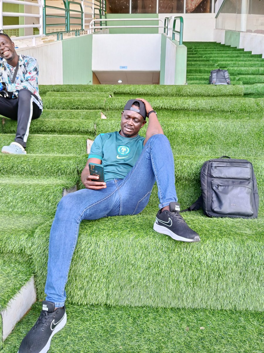 IdokoPius35's tweet photo. For the love of the game⚽
🇳🇬🦅🎤 https://t.co/MtpOxZYbaW