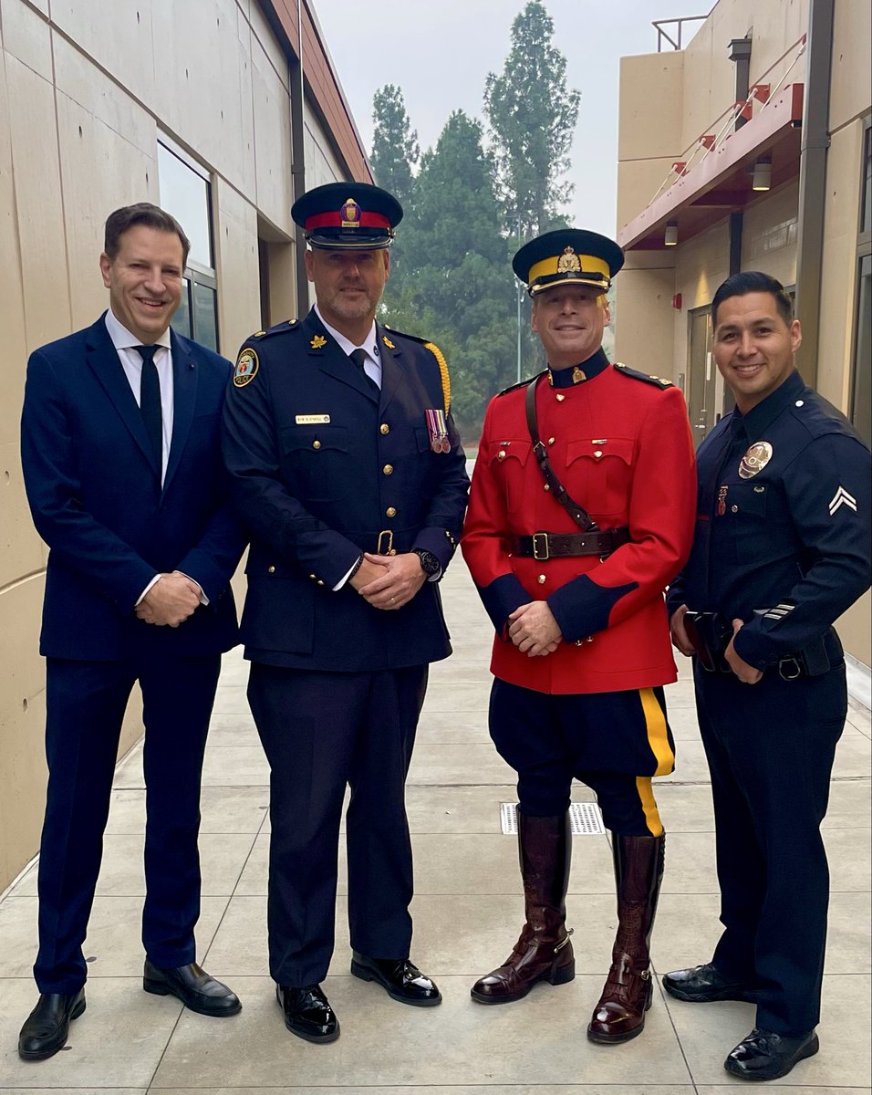 A pleasure to help host our neighbors from the North - the Toronto Police and the Royal Canadian Mounted Police - at LAPD’s Olympics-World Cup training program. GO DOGERS