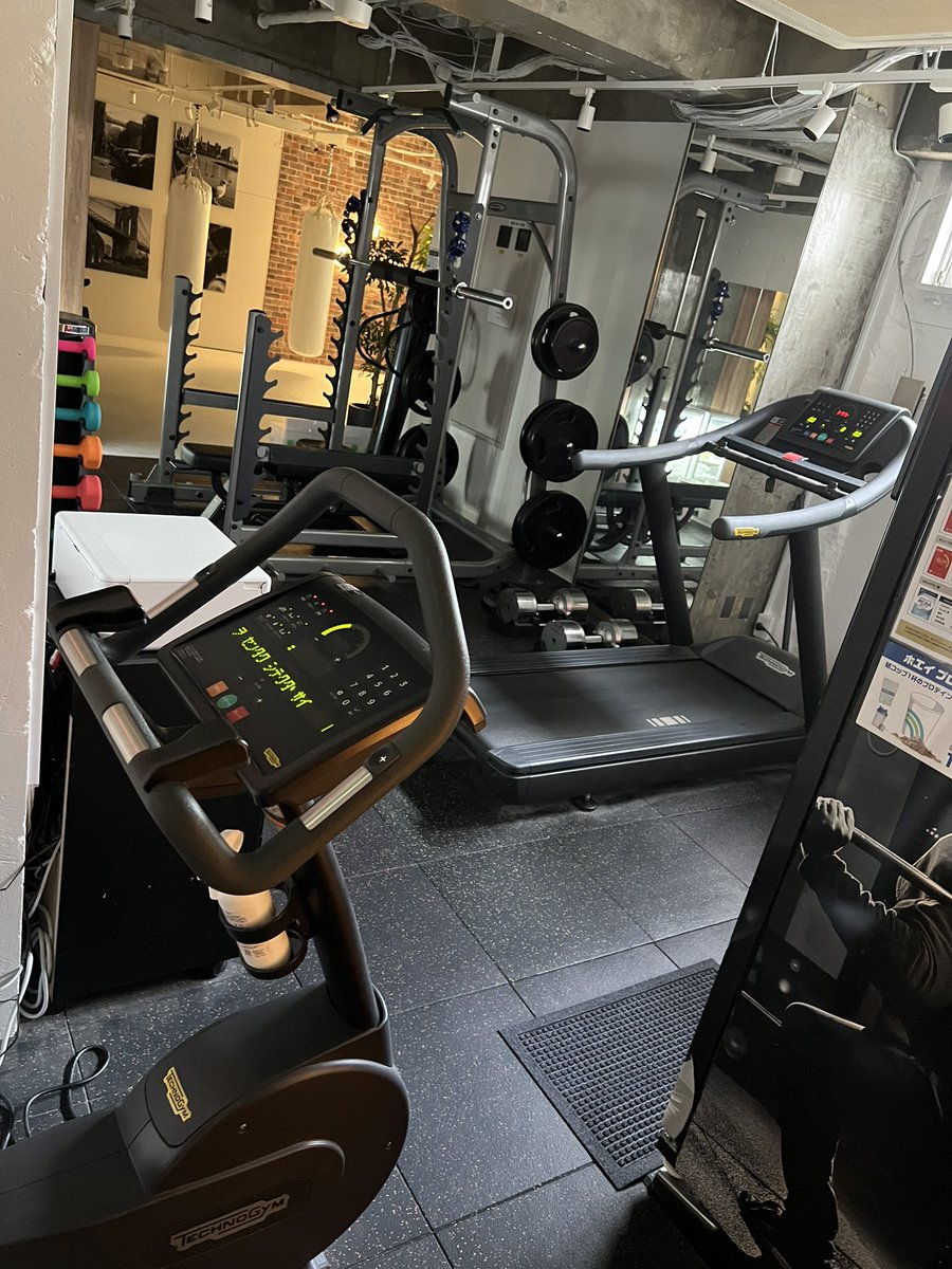 ◤￣￣￣￣￣￣￣￣￣◥
Para24フィットネス
◣＿＿＿＿＿＿＿＿＿◢

皆さまのライフスタイルに寄り添い、24時間いつでも快適なトレーニング環境と充実したサービスを提供いたします🙌

ご予約はこちらから🏃‍♀️💨
↓　　　↓　　　↓
lin.ee/En6Ug0D

#フィットネスジム
#筋トレ