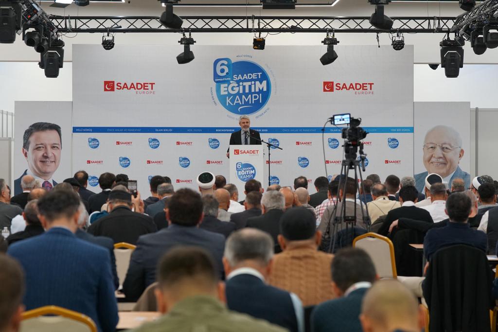 Genişletilmiş Saadet Eğitim Kampı
01.11.2025 • Bischofsheim

Günün son konuşmacısı Saadet Partisi Tanıtım, Medya ve İletişim Başkanımız Mustafa Yılmaz, doğru iletişim stratejisinin teşkilatımız için hayati önem taşıdığını vurguladı. Davamızı geniş kitlelere ulaştırmak için güçlü