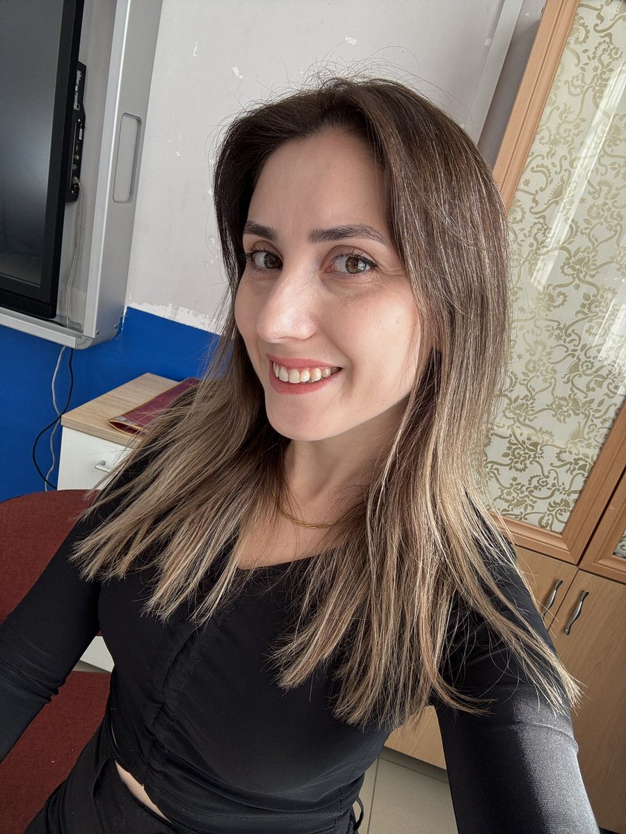kymkgrgc's tweet photo. Yıllar sonra tek renk saçlar 🙋‍♀️ https://t.co/fA8p3oLxZu