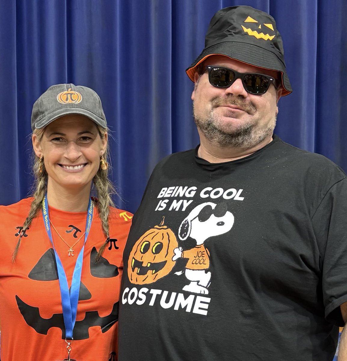 sohackms's tweet photo. Some Halloween fun at Memorial School. Great costumes!! The Bulldog even made an appearance. https://t.co/JeKzklvvQ0