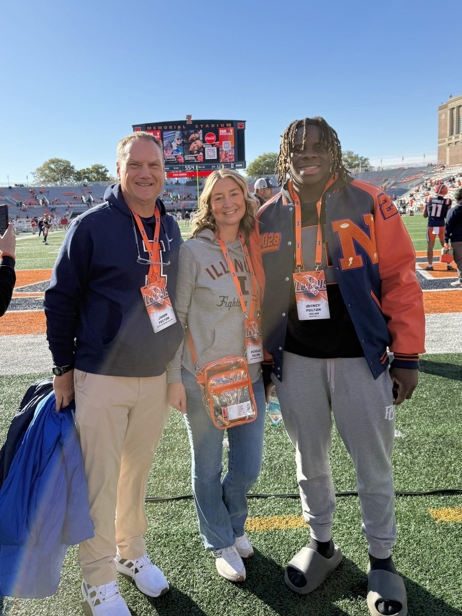 Great day watching <a href="/IlliniFootball/">Illinois Football</a>  beat Rutgers. Thanks <a href="/coachPatRyan/">Pat Ryan</a> for having me back for a game day visit. <a href="/coachjstepp/">Coach Justin Stepp</a> 
<a href="/Recruit2Illini/">UI Zone</a> <a href="/IllinoisRivals/">Orange and Blue News</a> <a href="/PrepRedzoneIL/">Prep Redzone Illinois</a> <a href="/repkingtrep33/">Repking Media “T-Rep”</a>
