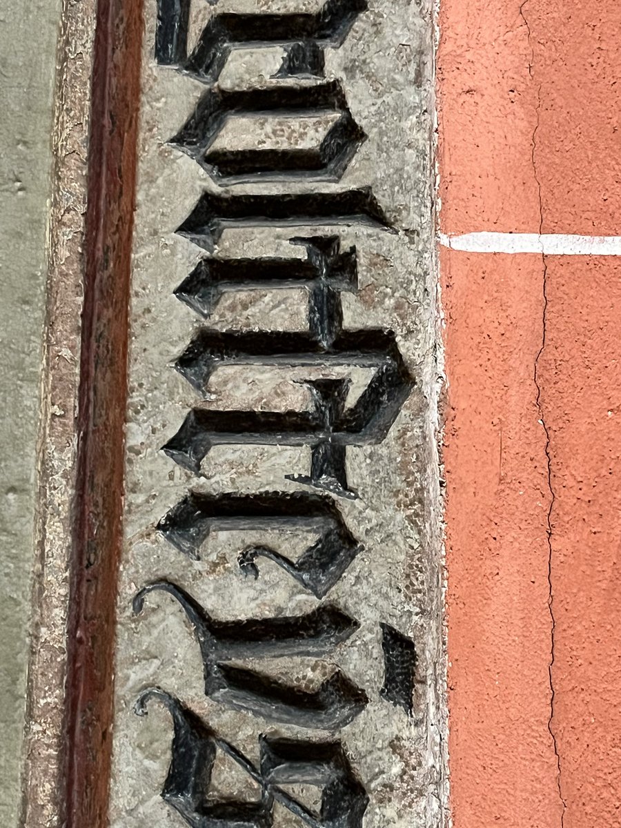 type_alchemy's tweet image. Broken Script were widespread  throught Europe in the Middle Ages. The example Schoß a butiful and cleany chiseled Script. Leon and dog symbolize power and loyalty. Cathedral, Frankfurt am Main.