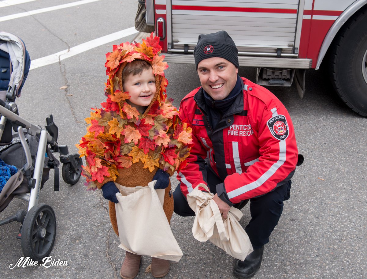 Penticton Fire Photographer - Mike Biden tweet media