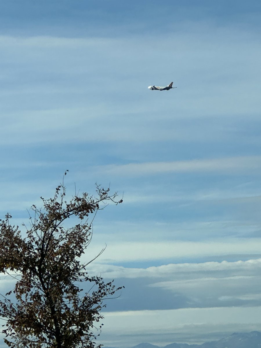 The #Broncos are in route to #HOU. 

Let's bring home the W boys! 🏈 

<a href="/Broncos/">Denver Broncos</a> <a href="/NFL/">NFL</a> <a href="/BianchiWeather/">Chris Bianchi</a>