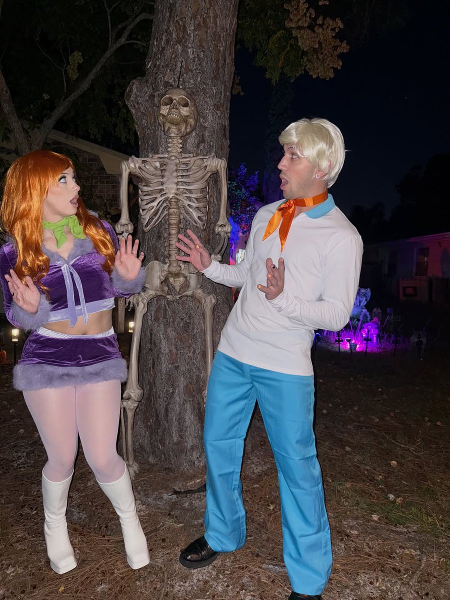 SweetestLegacy's tweet image. HalloweEeEeEeEeEeEeEeEeEeEeEn