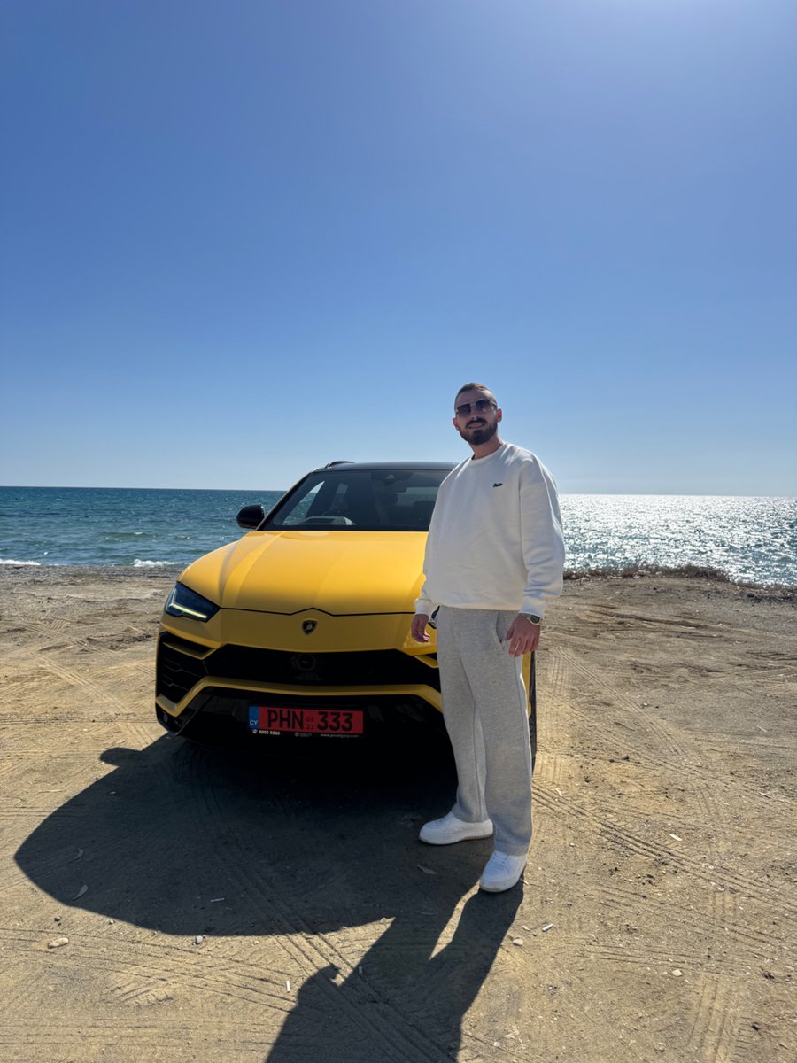 Cryptoze's tweet image. Gm friends 🖤