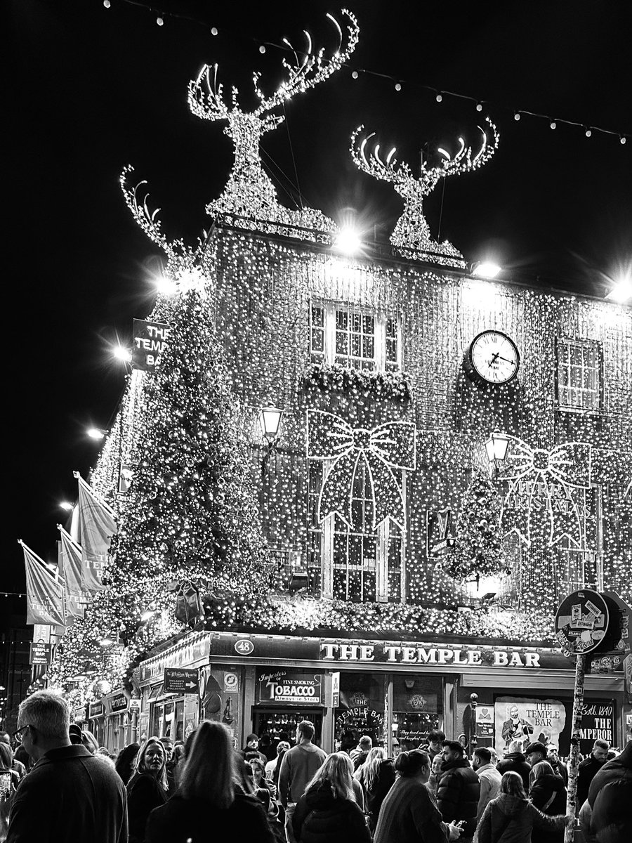 Saturday night in Dublin #FillYourHeartWithIreland
#LoveIreland #YesIreland