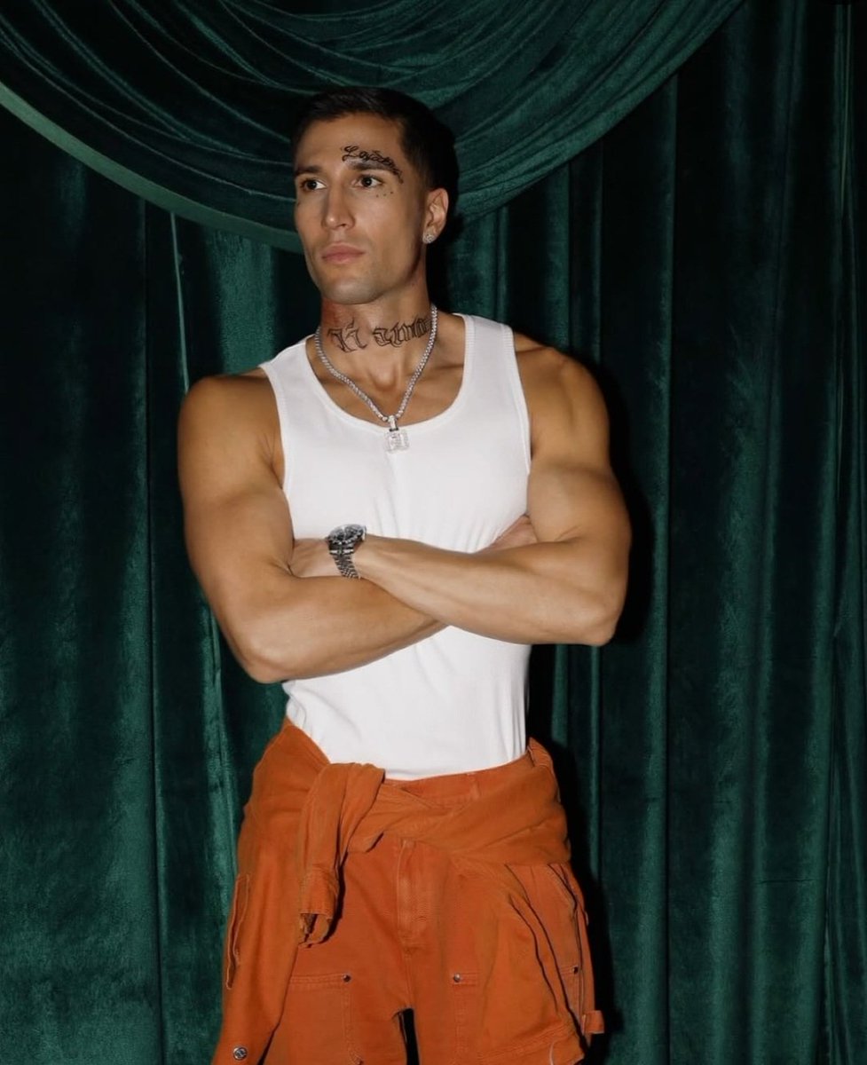 " Terroríficamte guapo " #6Gianmarco1N
