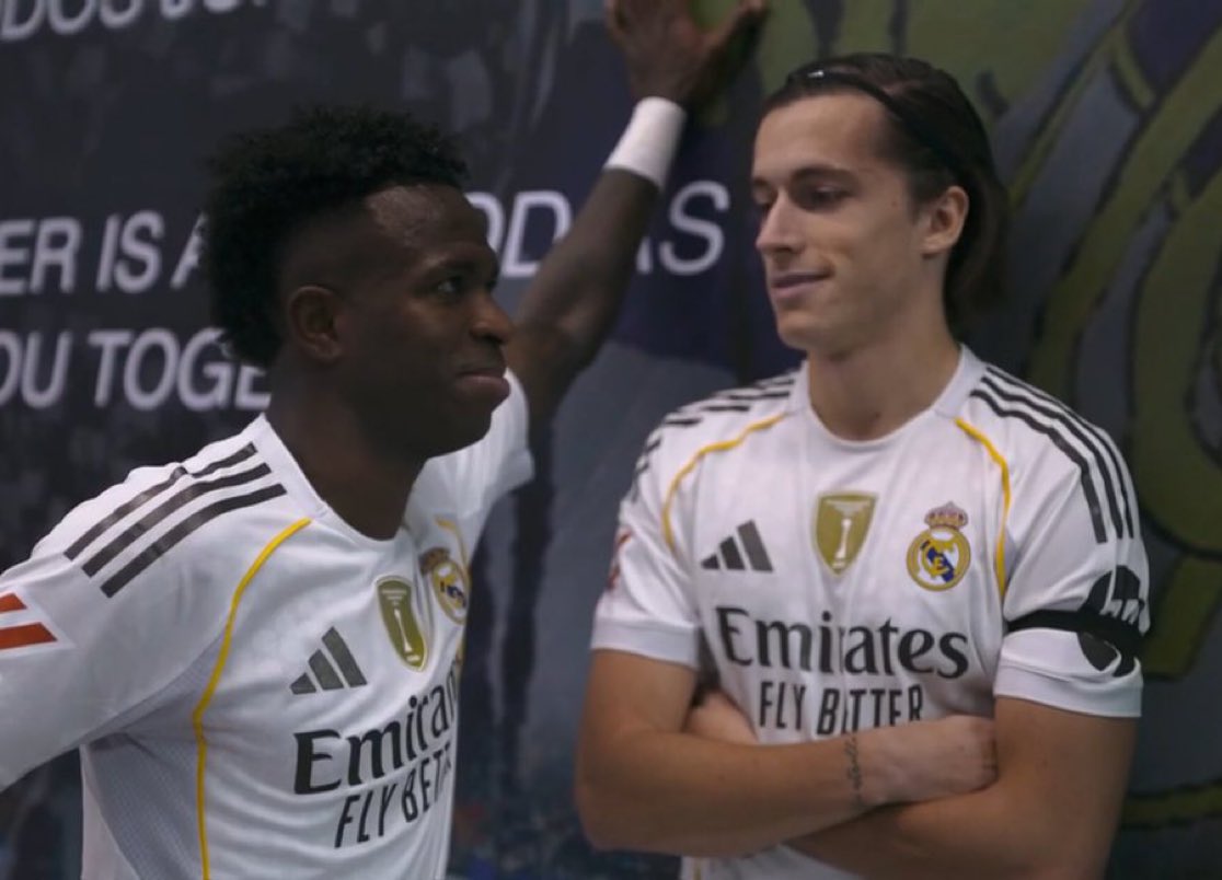 zdnelivs's tweet image. #GAYDRID