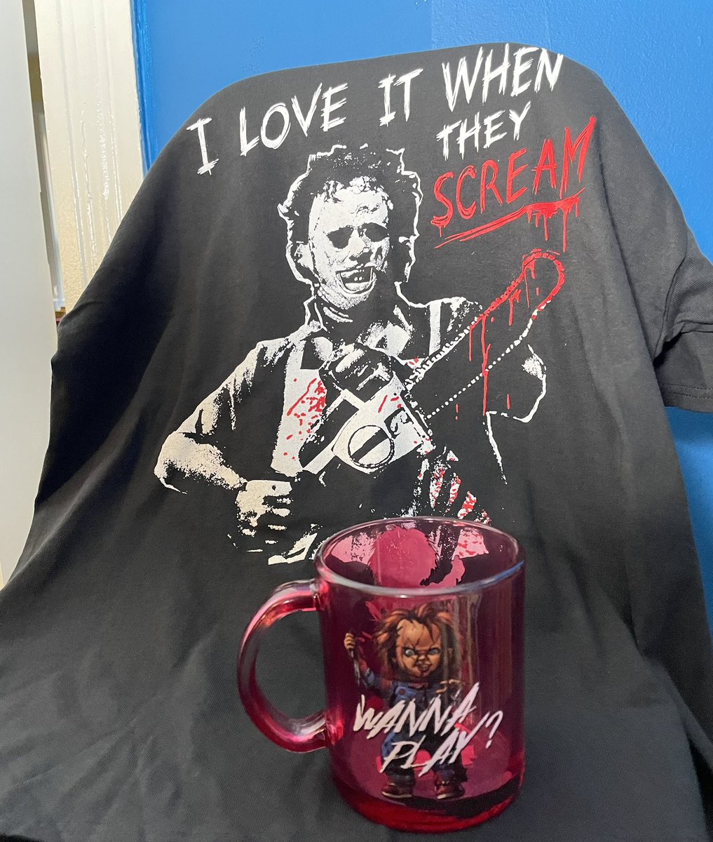 Giving away these two brand new items to one person:
1) Leatherface t-shirt (size large)
2) Chucky 'WANNA PLAY?' mug

Follow, Like, and Retweet this post for a chance to win. Then comment if you like Chucky or Leatherface more. 

Giveaway ends on Tuesday 11/4/25 @ 12:00 PM (EST)