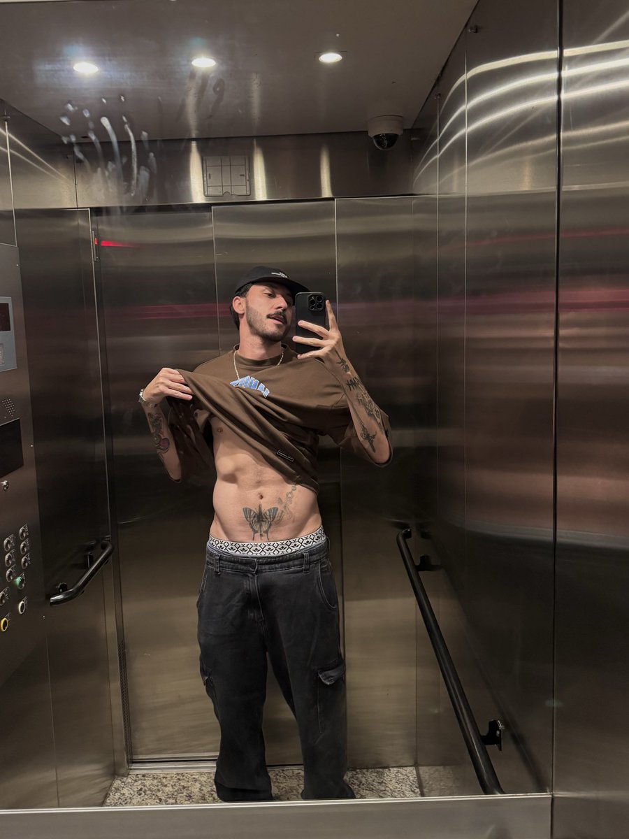 geanssampaio's tweet photo. Magrinho 😮‍💨 https://t.co/s637u4M2SS