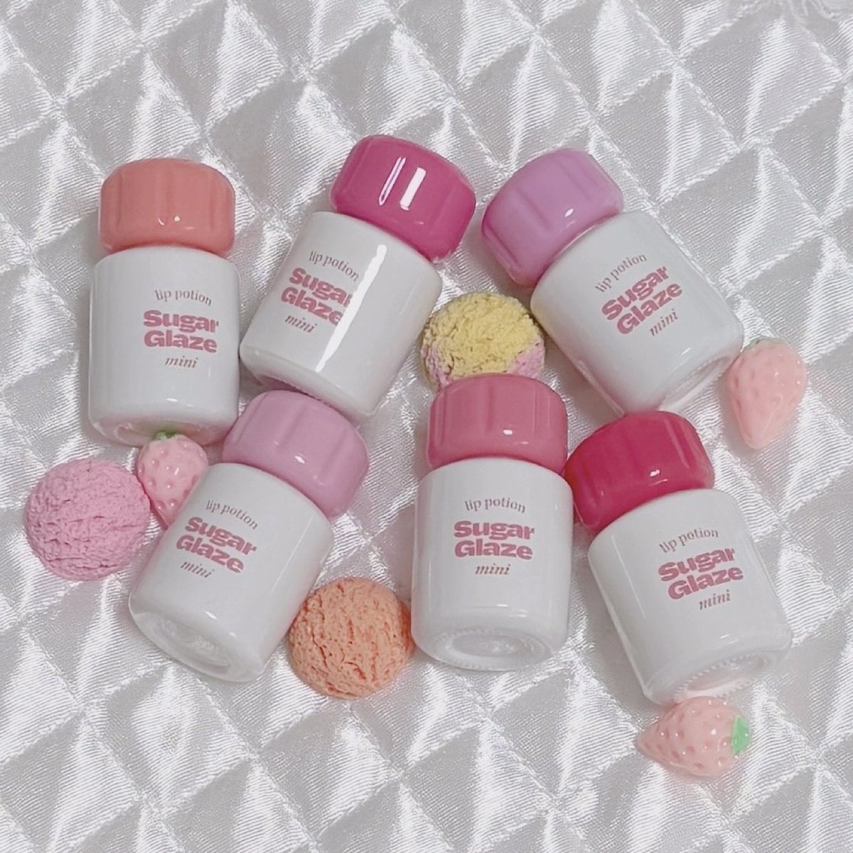 #제품제공 #RT이벤트

이 트윗을 RT해주신 3분을 추첨하여
피오니볼, 블루밍볼, 체리볼 3가지 중
랜덤증정해드립니다!

당발 11/15

📍립 포션 슈가 글레이즈 오특
11/3(월) 
28% OFF 👉🏻 7,920원

︵﹒⊹ ᰔ ︵︵ ᰔ ⊹﹒︵︵﹒⊹ ᰔ ︵︵ ᰔ ⊹﹒︵

얼터너티브 스테레오 슈가 글레이즈 mini 🍼

이거