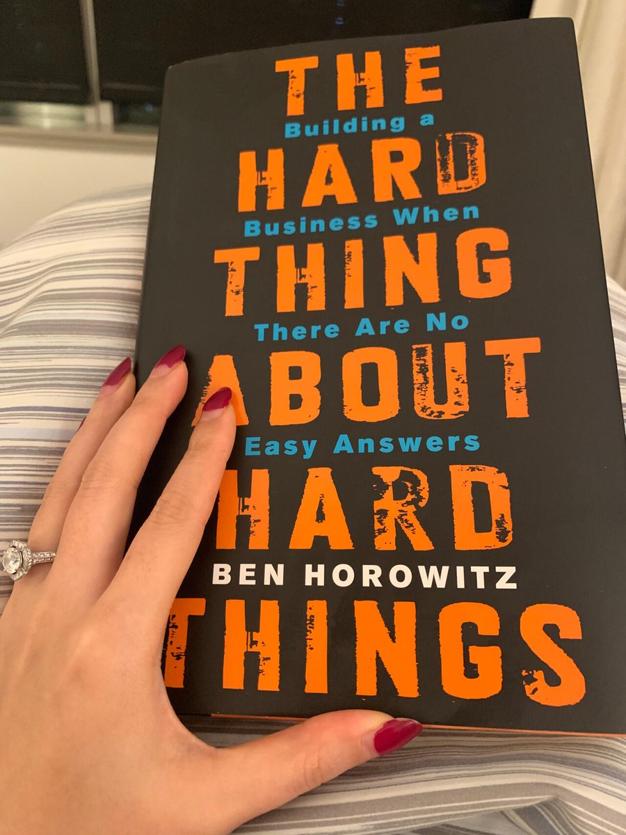 Rubykxzu's tweet image. The greatest gift is a passion for reading.📕