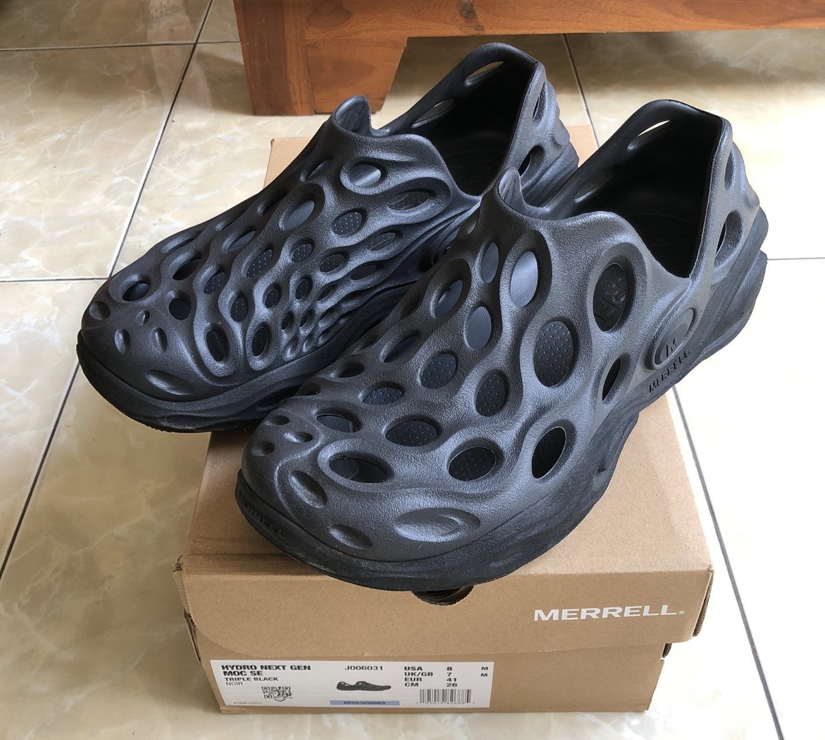 lrlxn's tweet image. TWITTER X PLEASE DO YOUR MAGIC!

Sellung my stuff due to kesempitan kaki gw ko ngegedein yeh?

Merrel Hydro Moc Next gen 41 1.250k (3x pake ke emoll)
Docmart chelsea boot red cherry 42 650k (gc)

price as stated or feel free to make an offer

#jualdocmart #merrel #merrelhydromoc