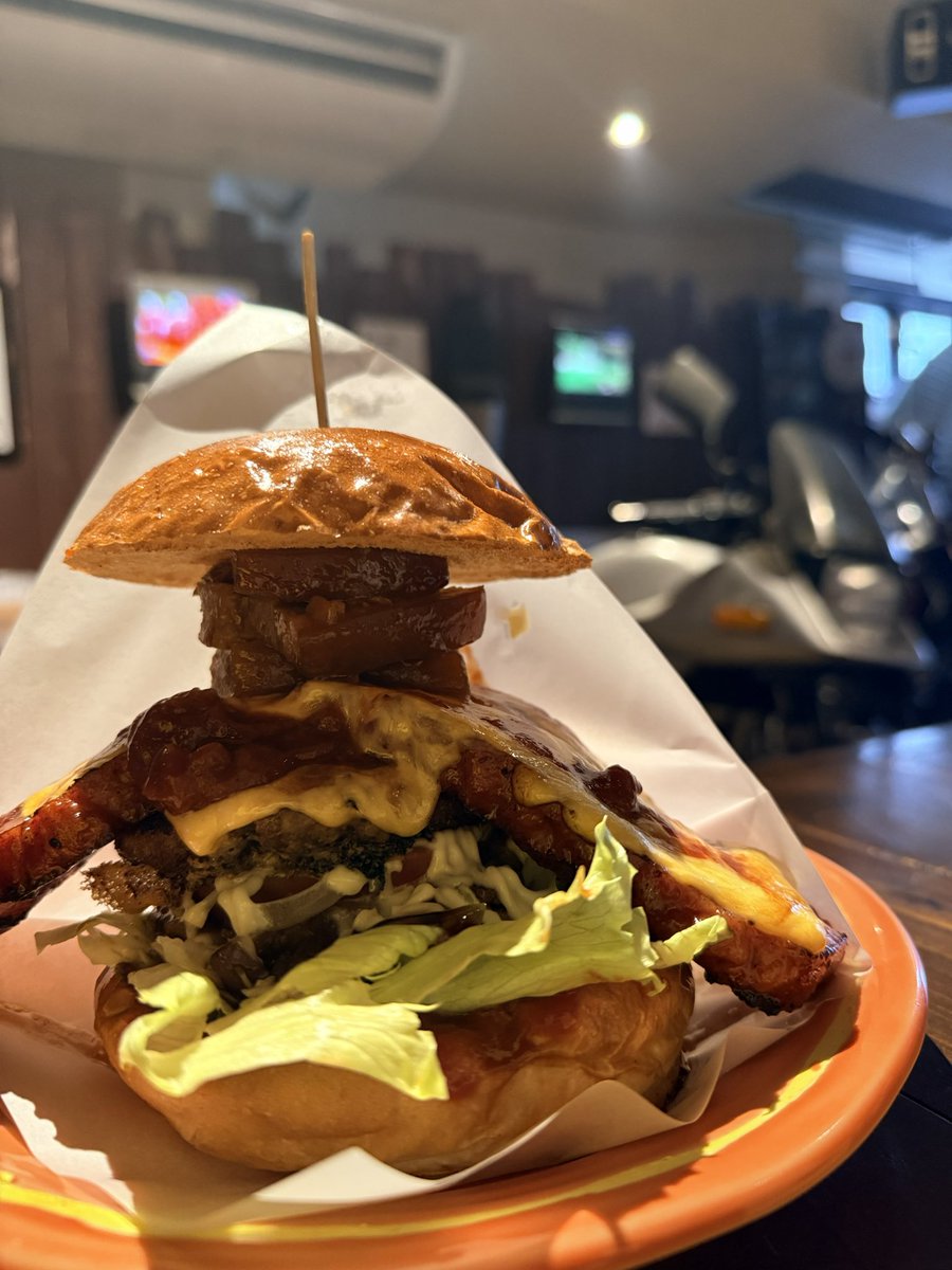 akiemon_r3's tweet image. 今日はハンバーガーツーリングの日😋🍔